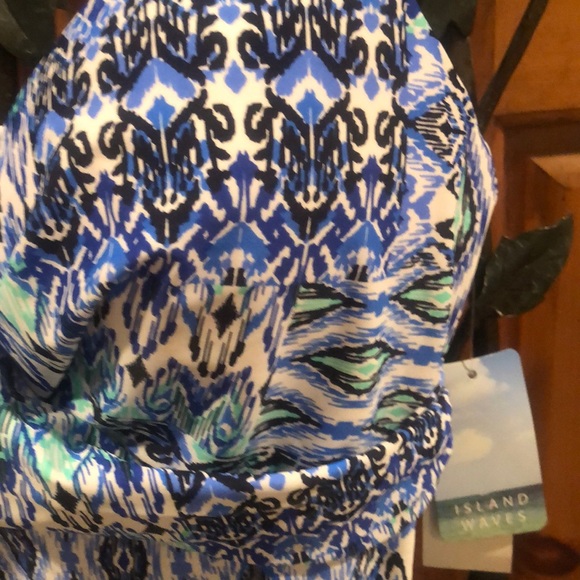 Swimsuit 🐠 - Picture 2 of 5